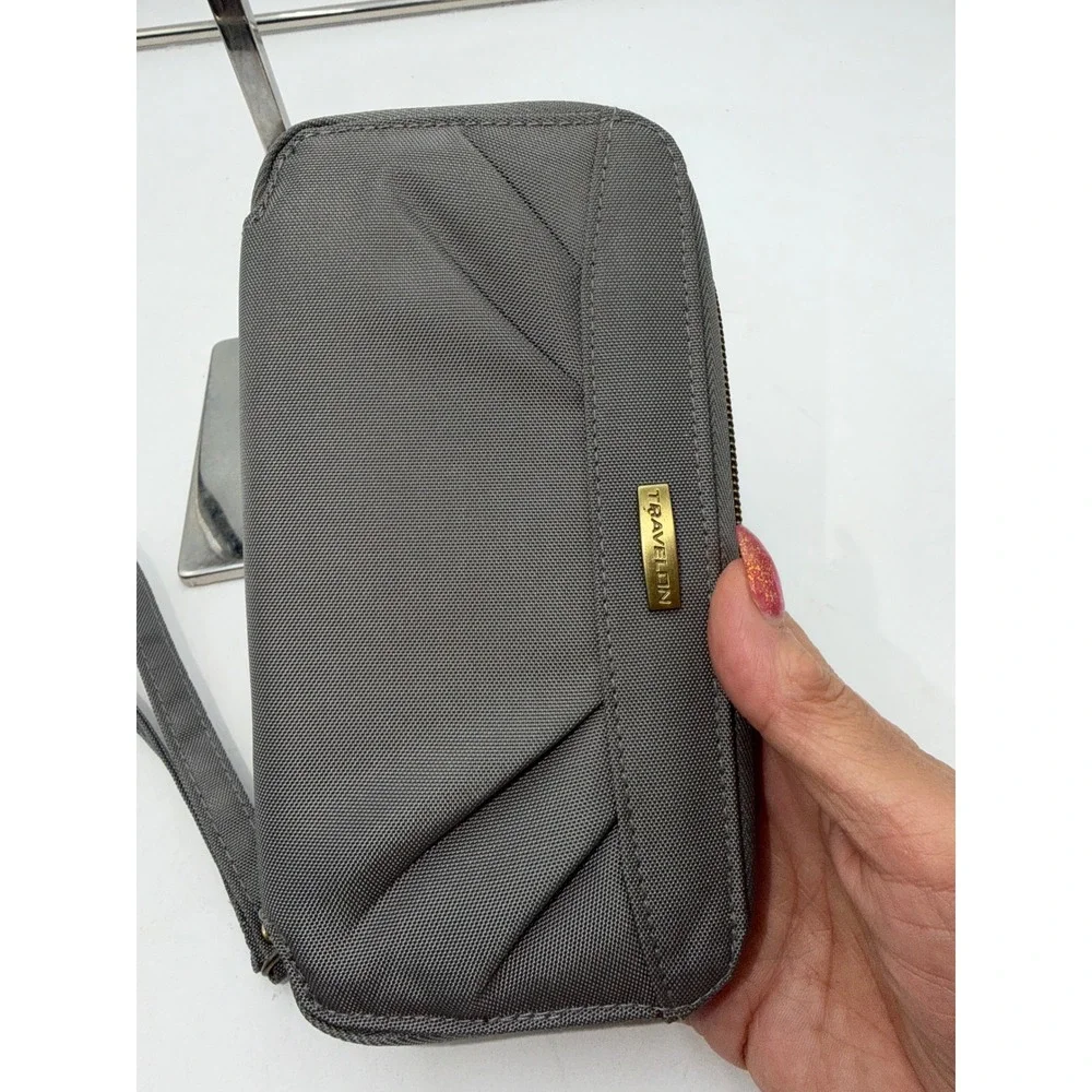 Travelon RFID Blocking Wristlet Wallet Gray Purple Nylon Travel Clutch New